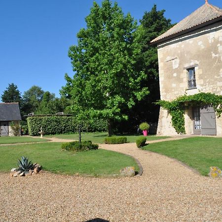 La Tour Du Grand Boust Villa Longué Esterno foto