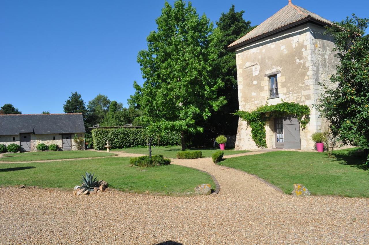 La Tour Du Grand Boust Villa Longué Esterno foto