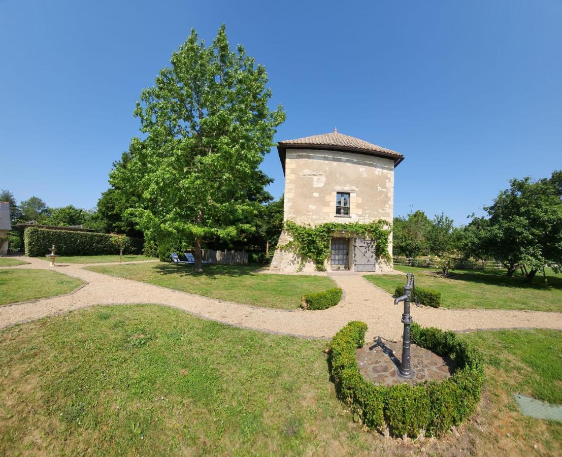 La Tour Du Grand Boust Villa Longué Esterno foto